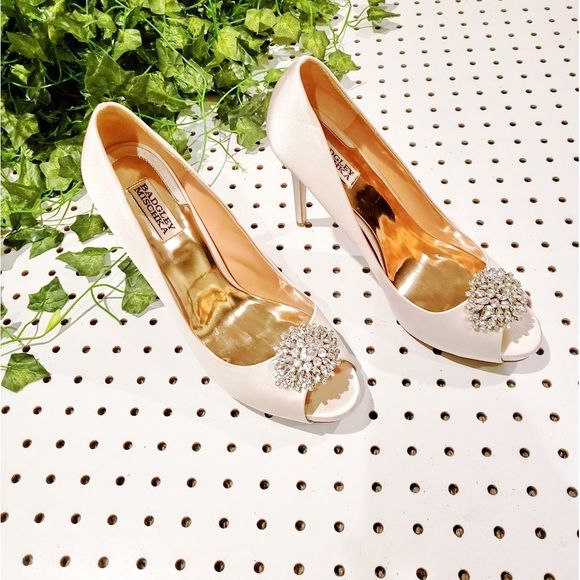 Badgley Mischka Shoes - Badgley Mischka Bridal Rinestone Peeptoe Heels